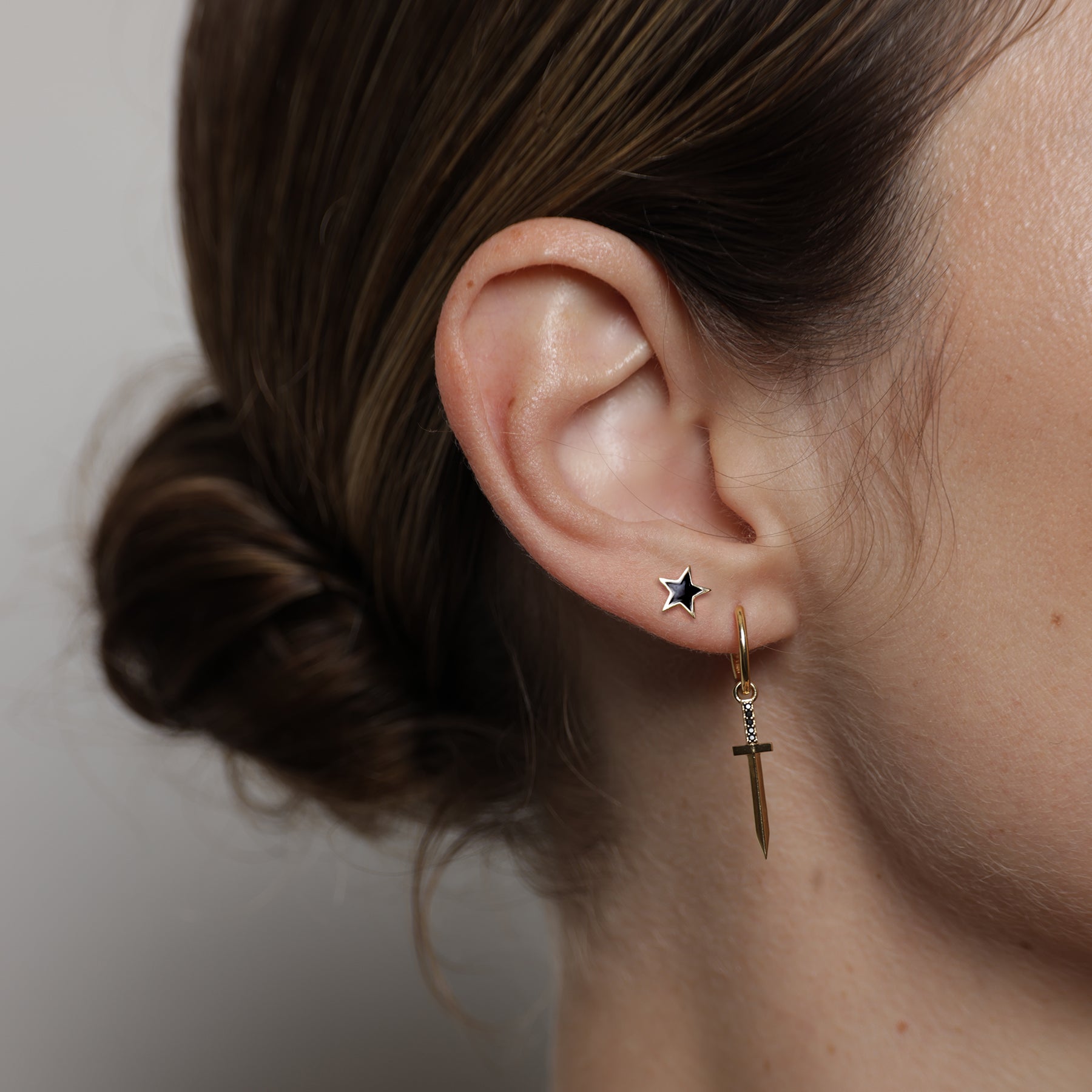 STAR STUD