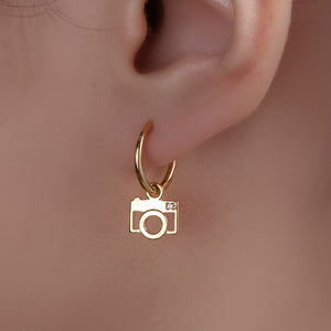 CAMERA EARRING