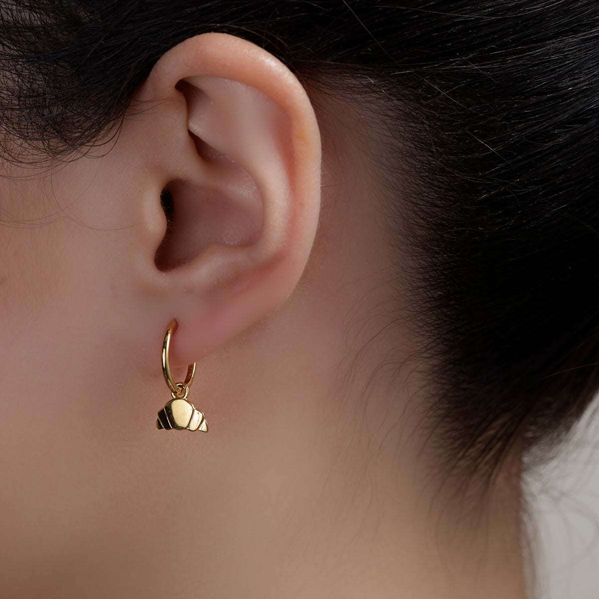 CROISSANT EARRING