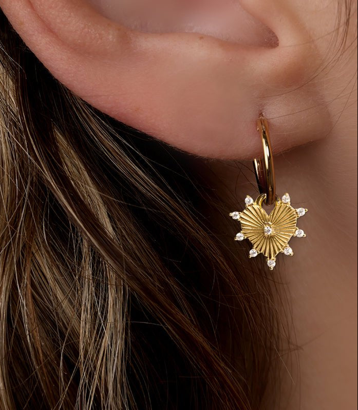 HALO HEART EARRINGS / PETITE - The Fête