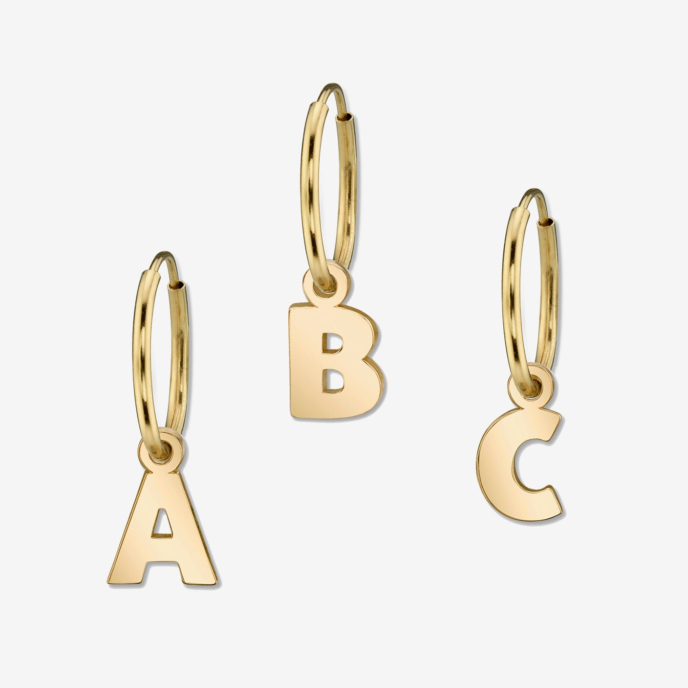 INITIAL EARRING - The Fête