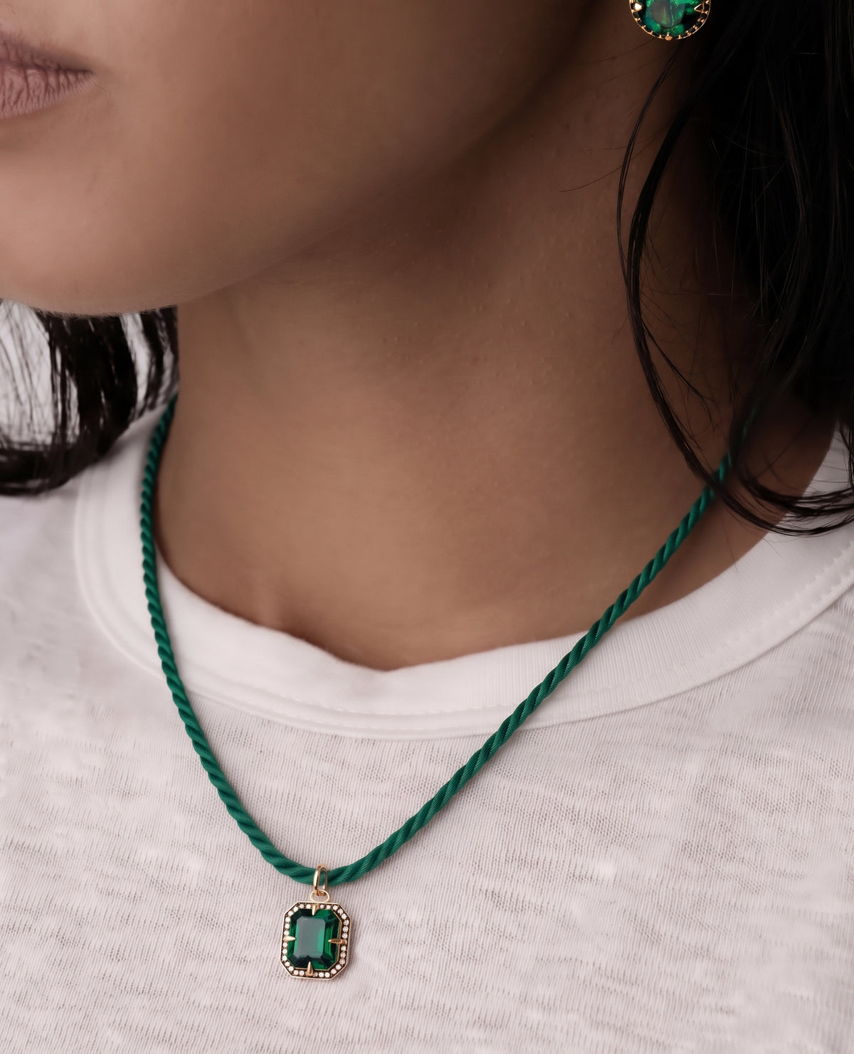 MOJAVE EMERALD NECKLACE