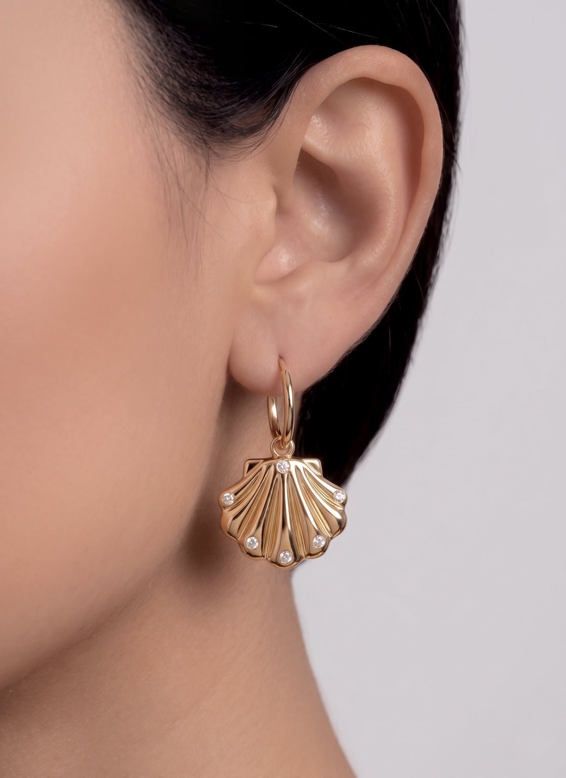 SHELL EARRINGS - The Fête