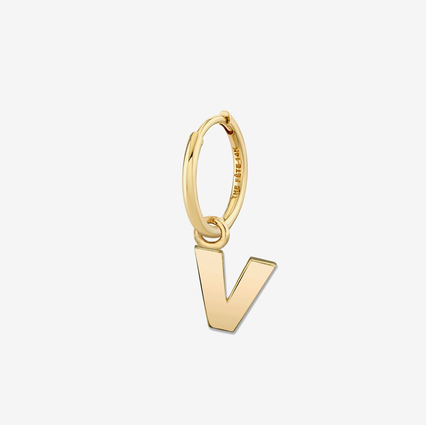 V EARRING - The Fête
